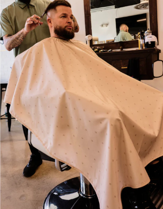 Barber Strong barber Cape - Shield Khaki - Creamy